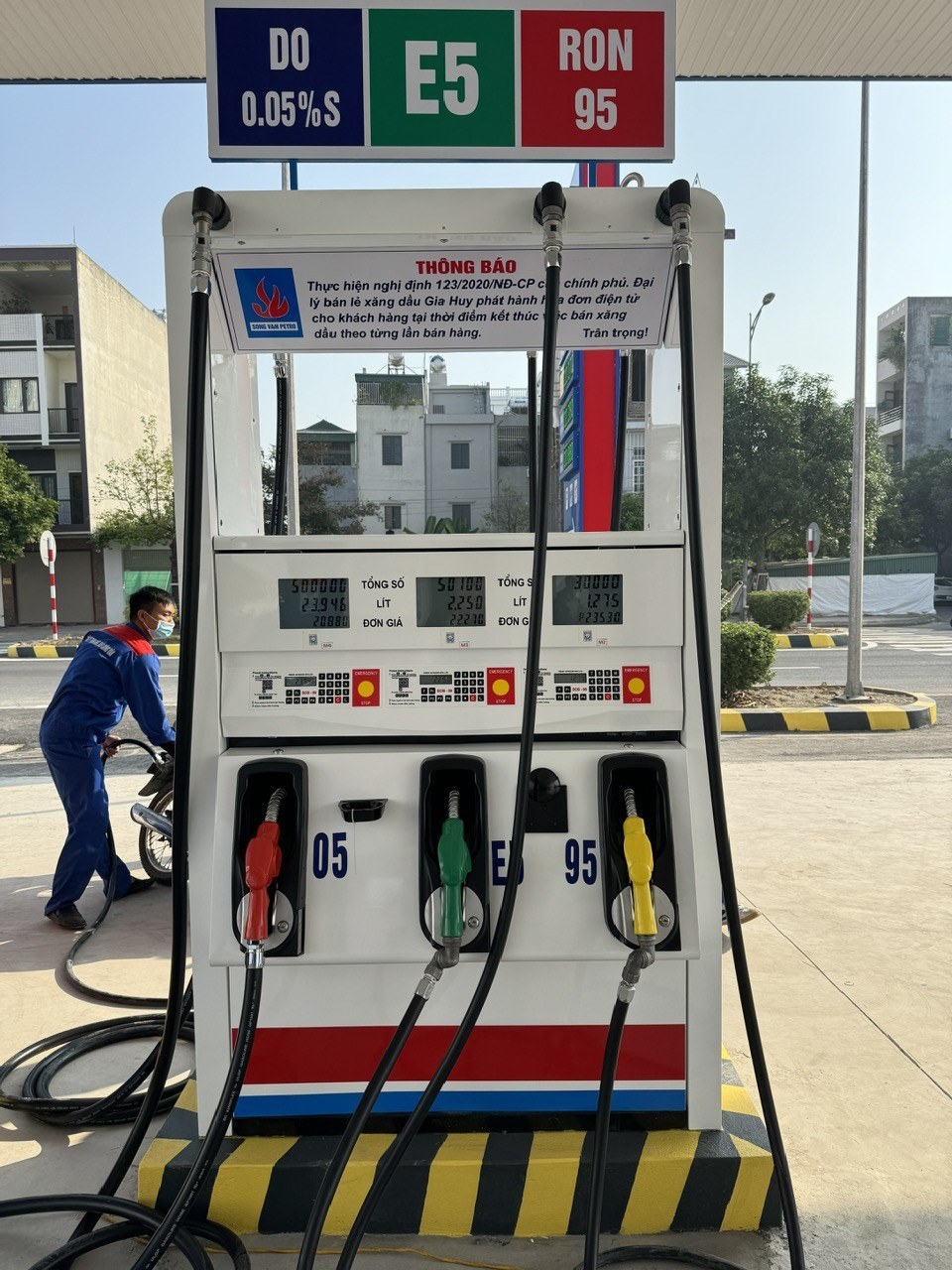 Lệnh Trình Dự Thảo Nghị Định Kinh Doanh Xăng Dầu Trước 10/11
